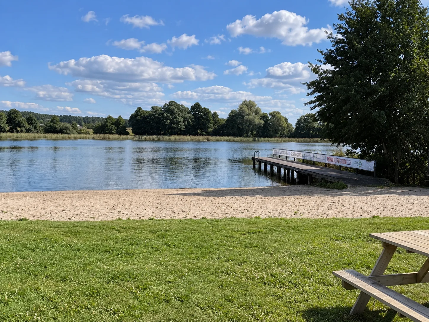 Plaża miejska nad Jeziorem Suskim
