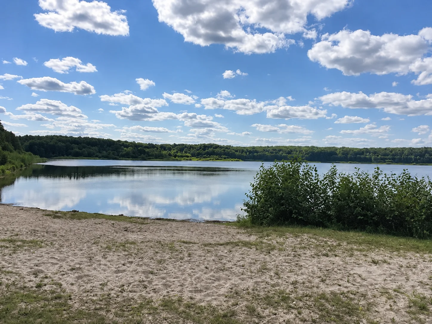 Jezioro Witoszewskie widziane z plaży